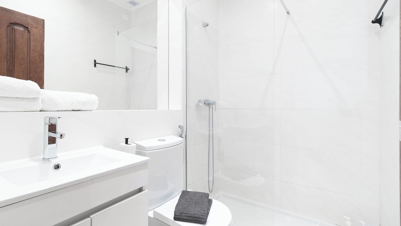 Photo of Bathroom in Lisbon Old Town