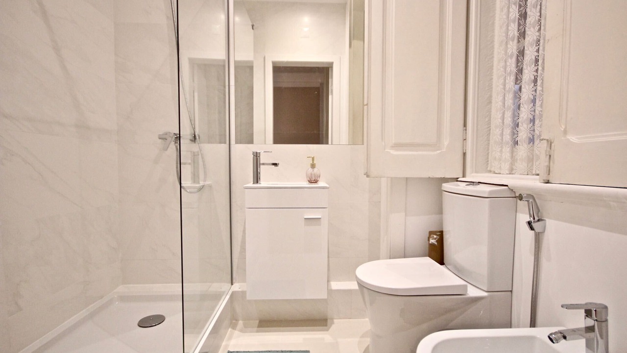 Photo of Bathroom in Lisbon Old Town