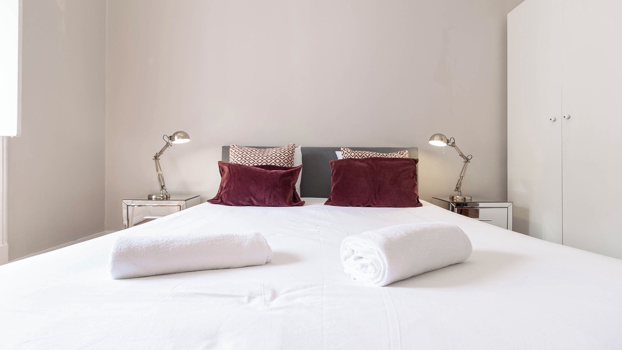 Photo of Bedroom in Lisbon Old Town
