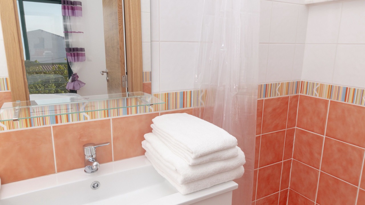 Photo of Bathroom in Retur
