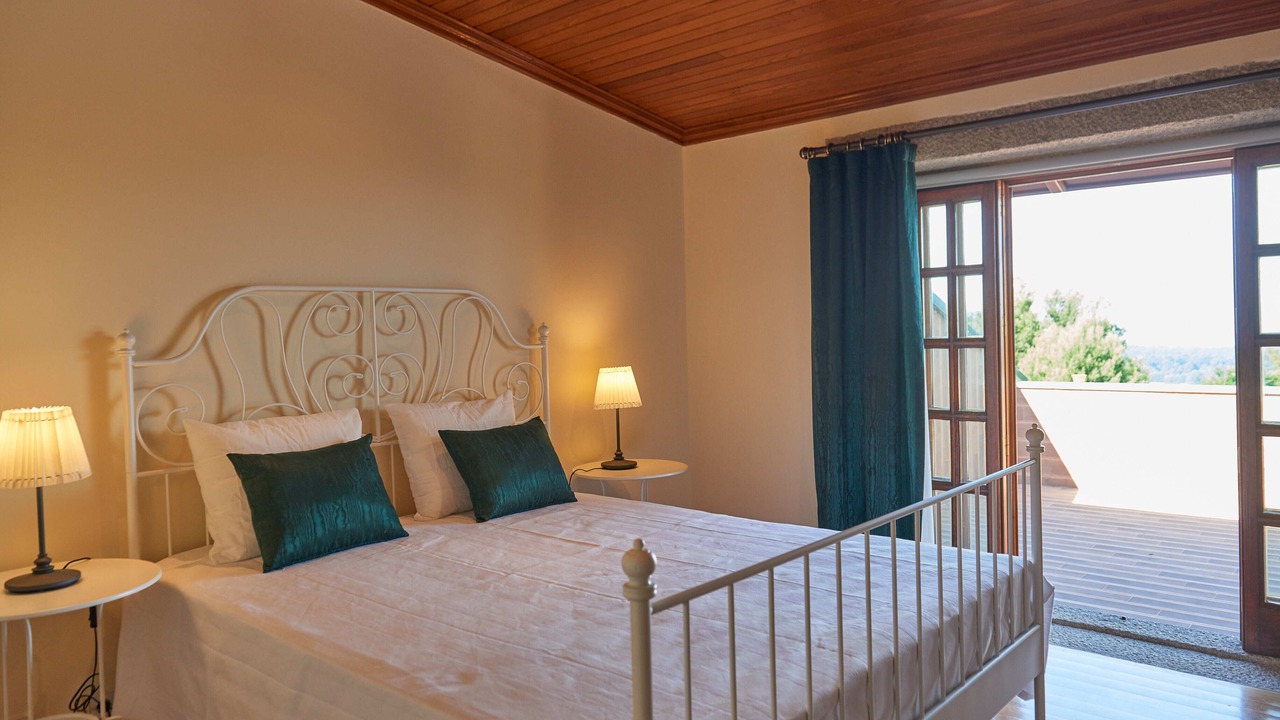 Photo of Bedroom in Caminha