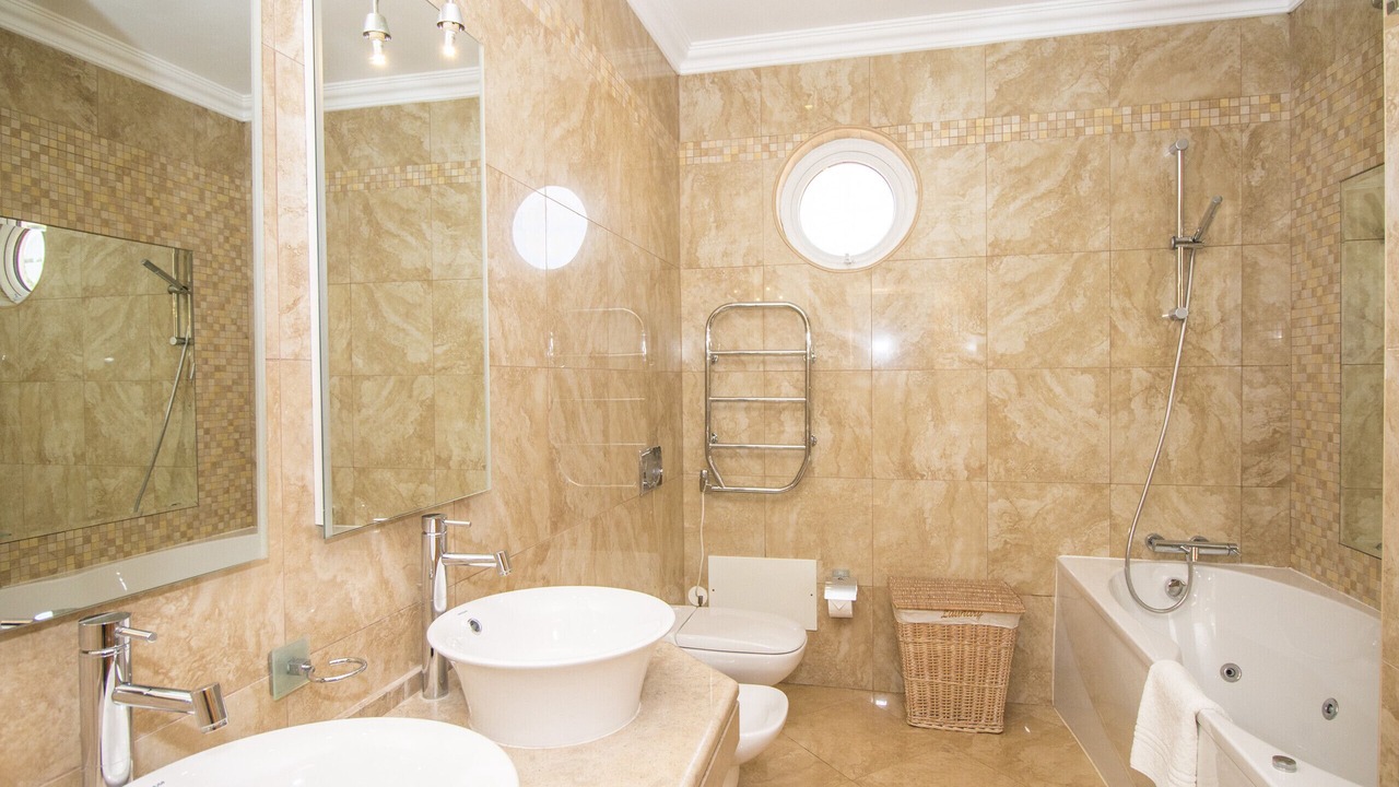 Photo of Bathroom in Quarteira