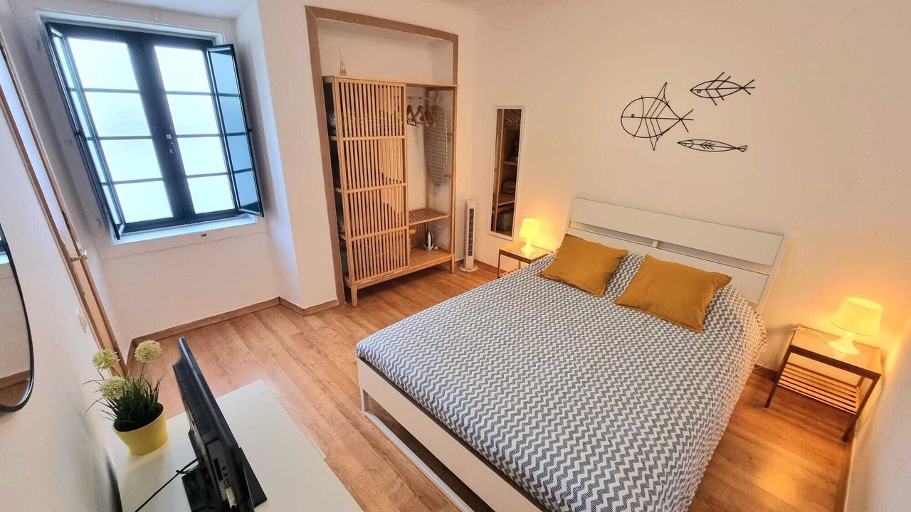 Photo of Bedroom in Setubal
