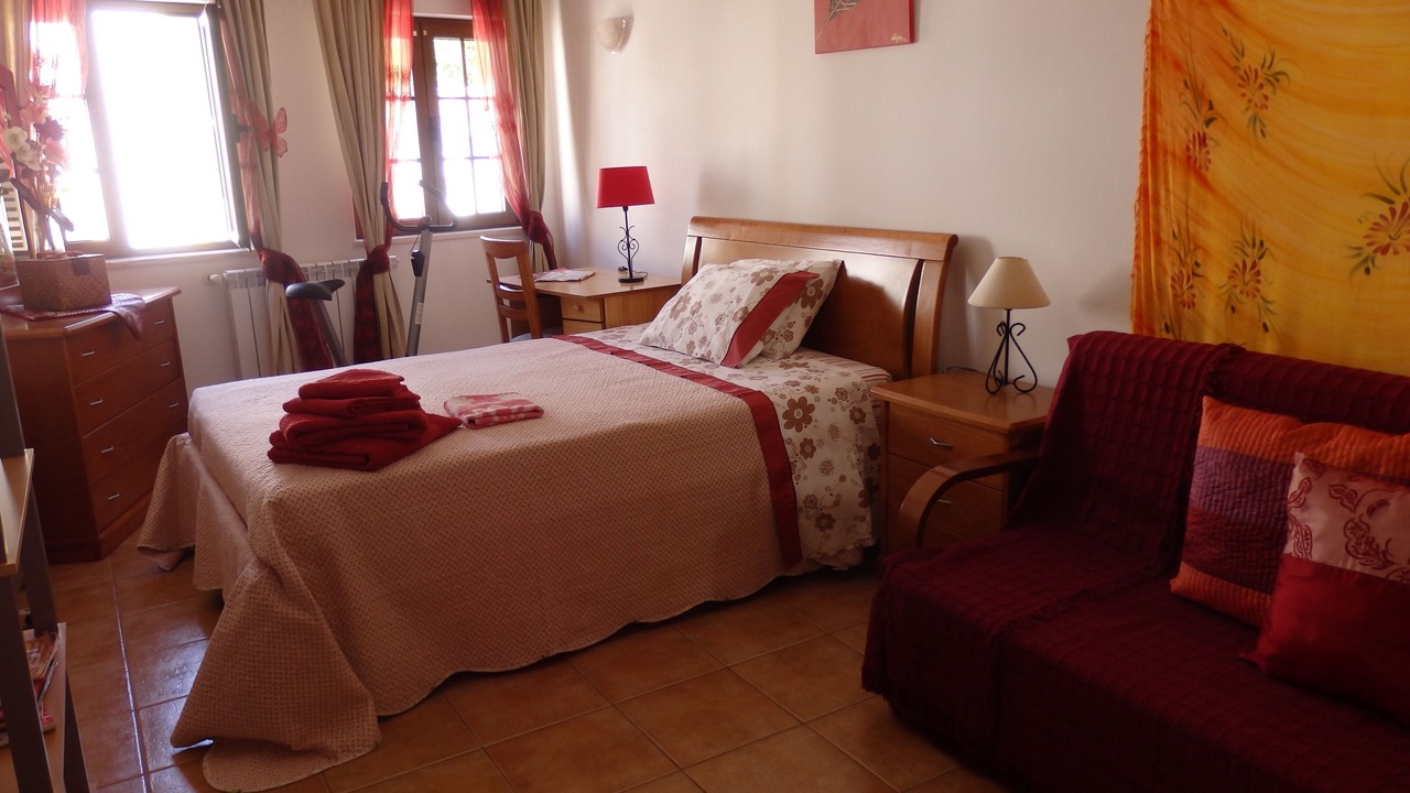 Photo of Bedroom in Bordeira