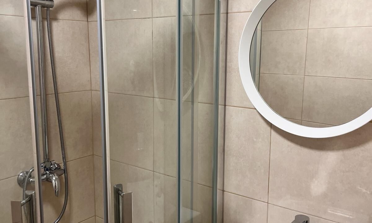 Photo of Bathroom in Baixa