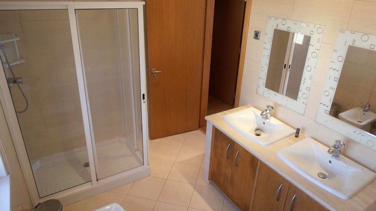 Photo of Bathroom in Quarteira