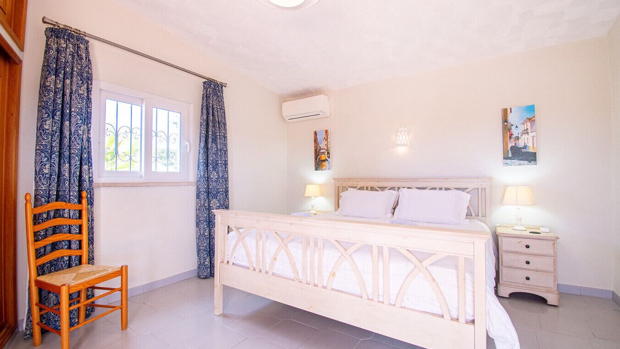 Photo of Bedroom in Lagoa e Carvoeiro