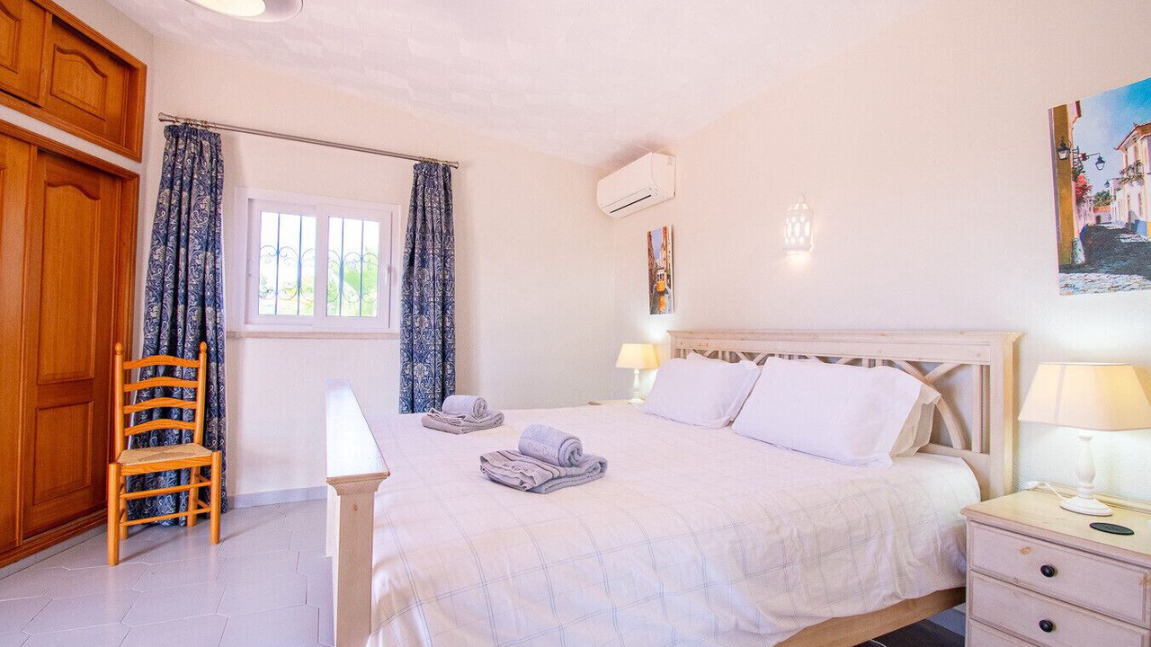 Photo of Bedroom in Lagoa e Carvoeiro