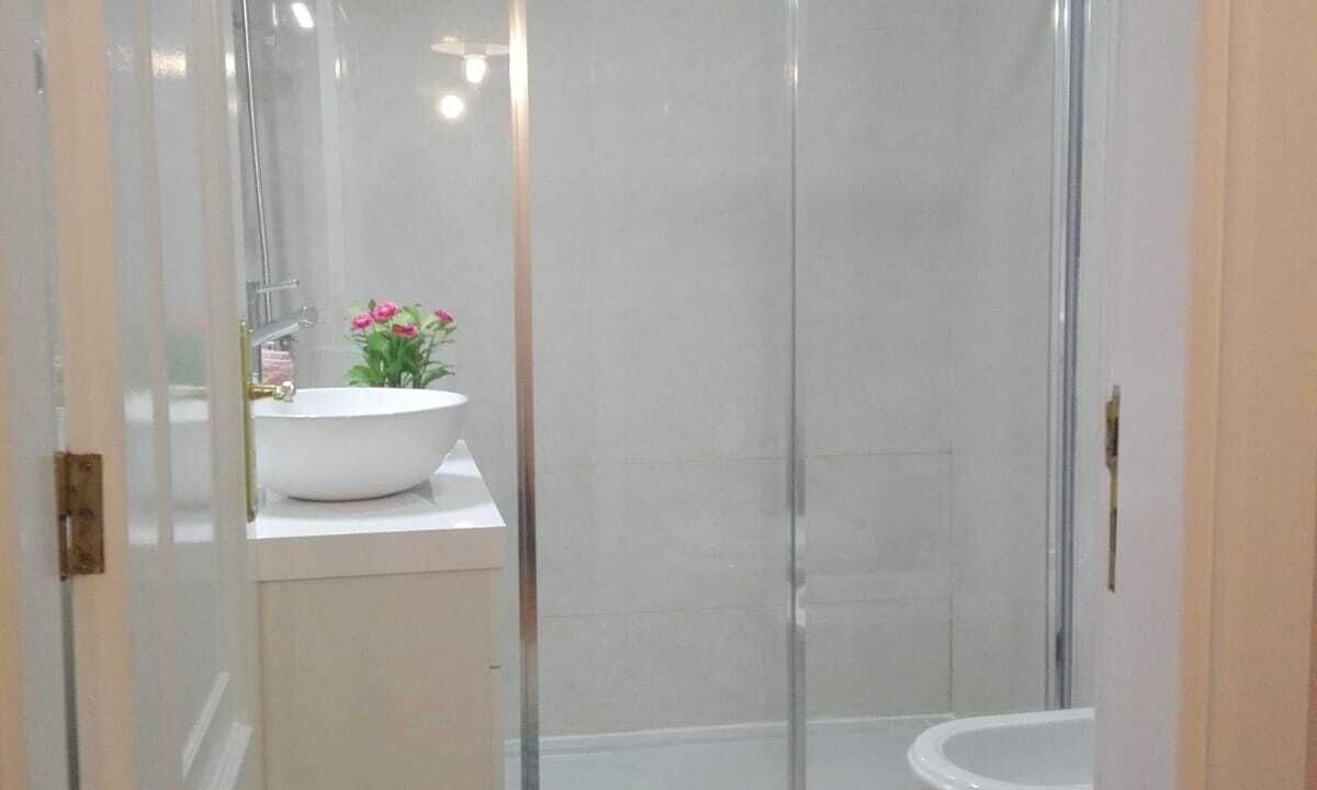 Photo of Bathroom in Paranhos