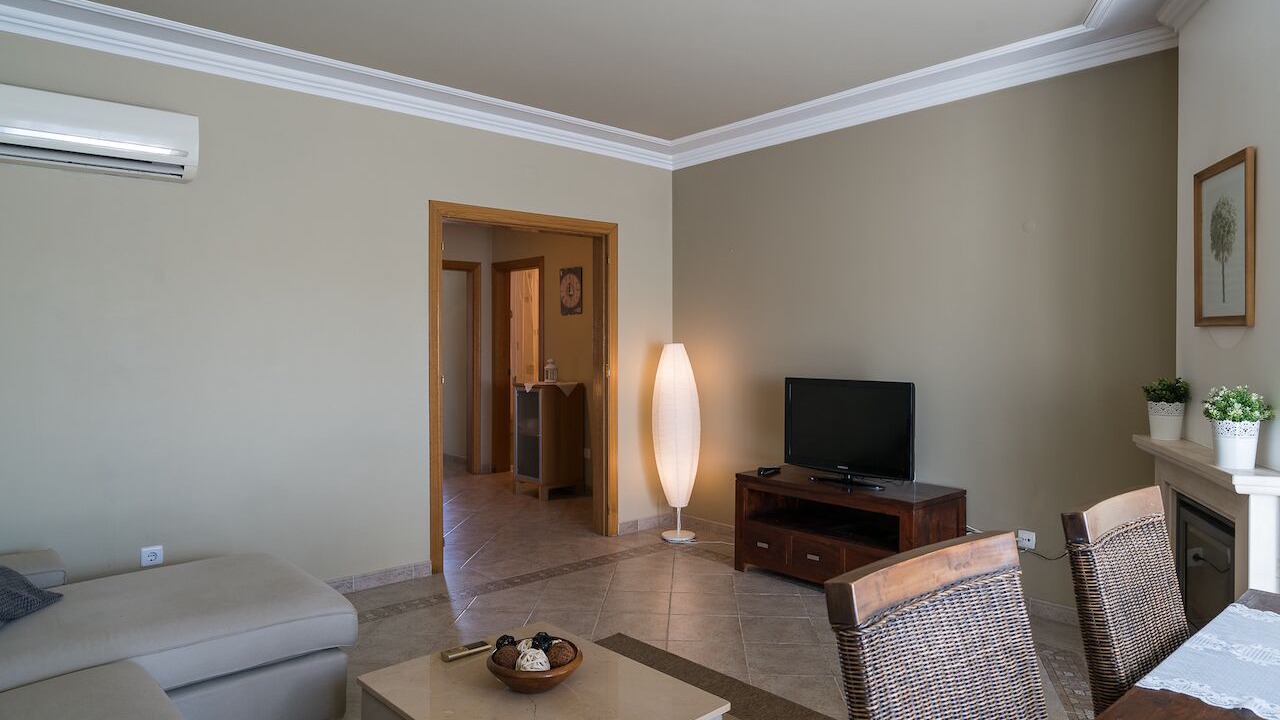Photo of Livingroom in Canada