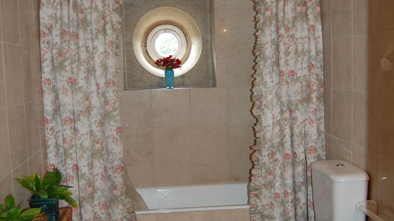 Photo of Bathroom in Maia