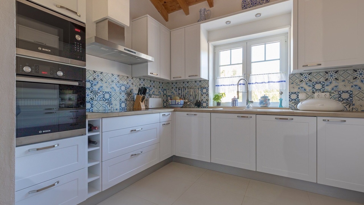 Photo of Kitchen in Meia Praia