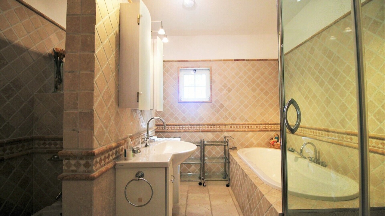 Photo of Bathroom in Porches