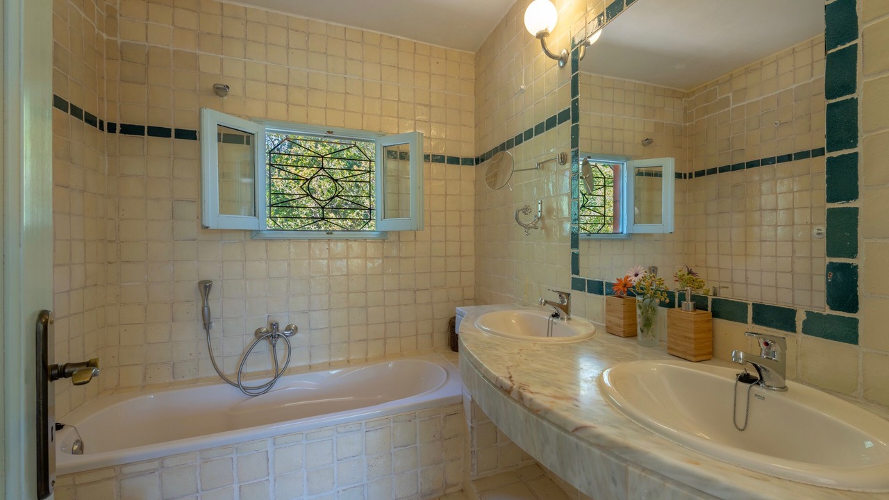 Photo of Bathroom in Olhao
