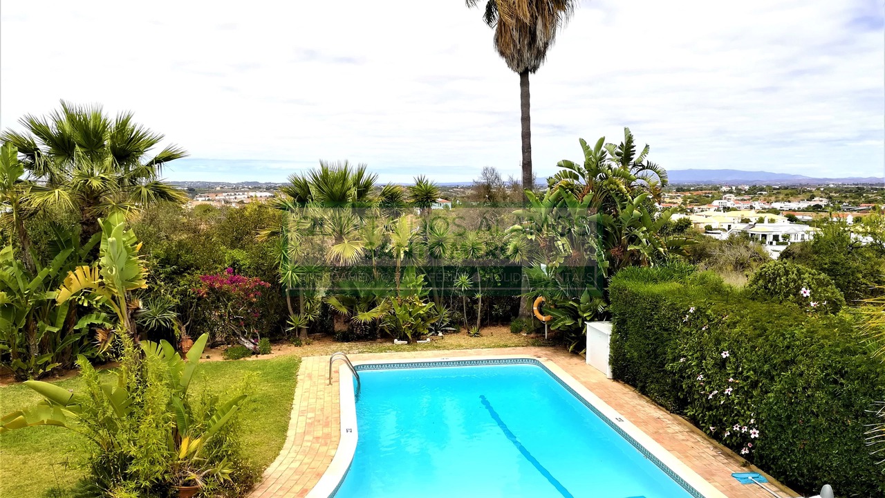 Photo of Outdoor in Guia