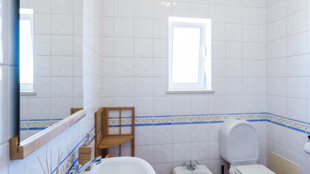 Photo of Bathroom in Salema