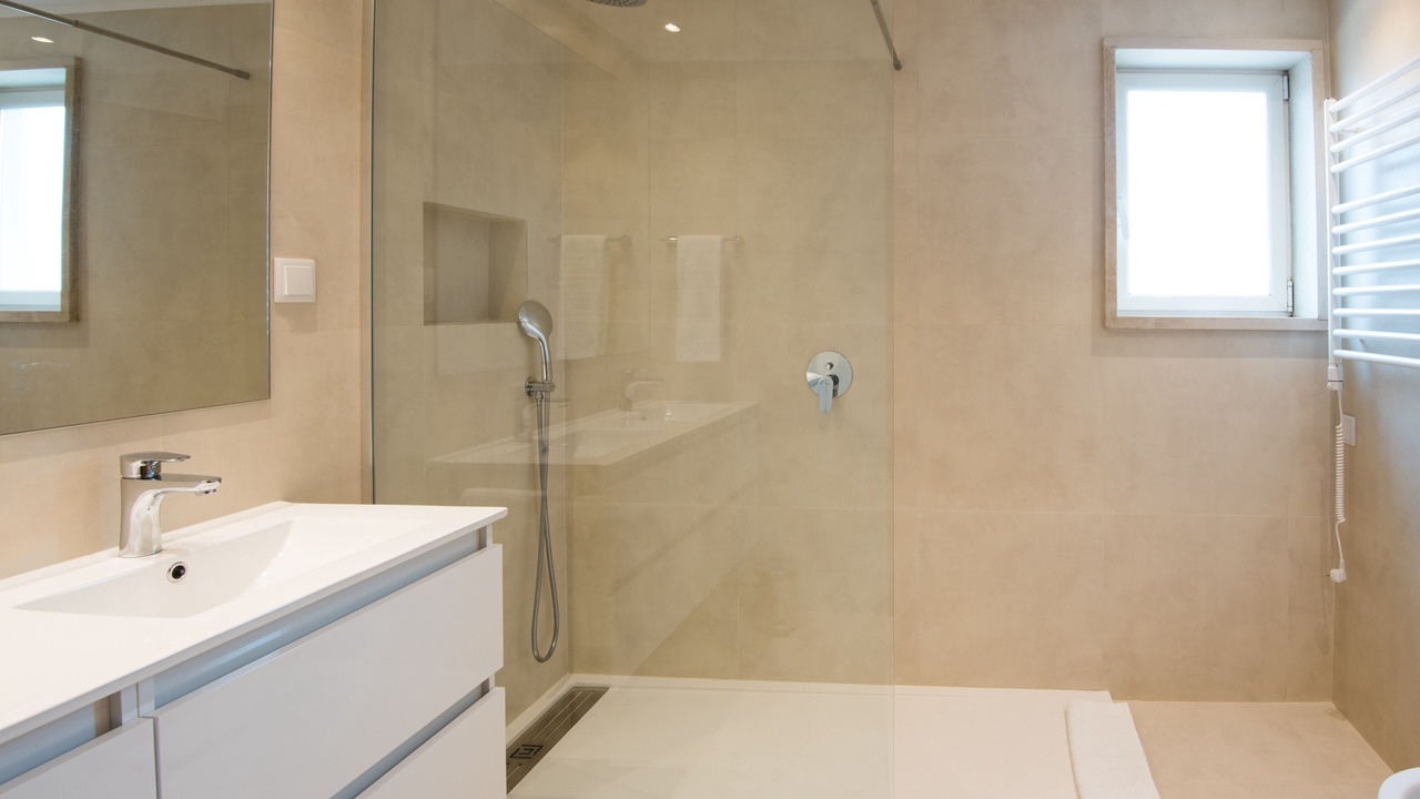 Photo of Bathroom in Estoril