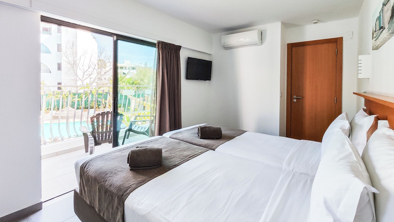Photo of Bedroom in Salgados