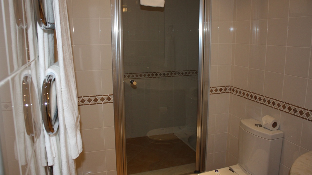 Photo of Bathroom in Salema
