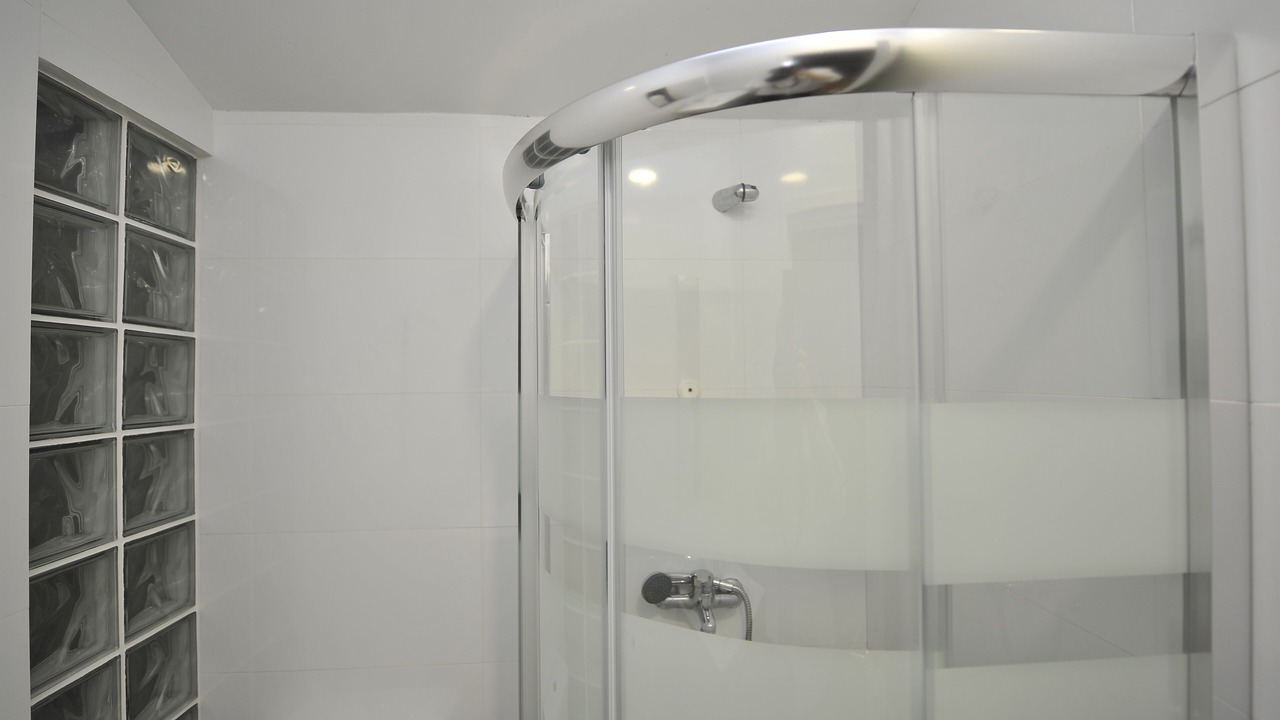 Photo of Bathroom in Mafamude