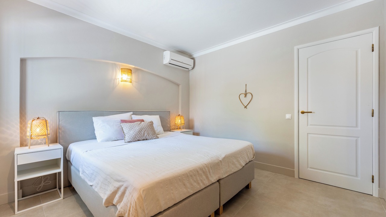 Photo of Bedroom in Caramujeira