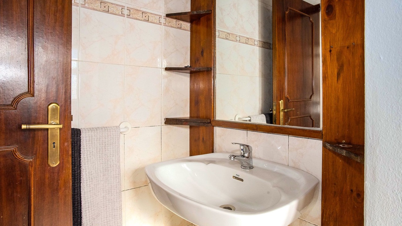 Photo of Bathroom in Monchique