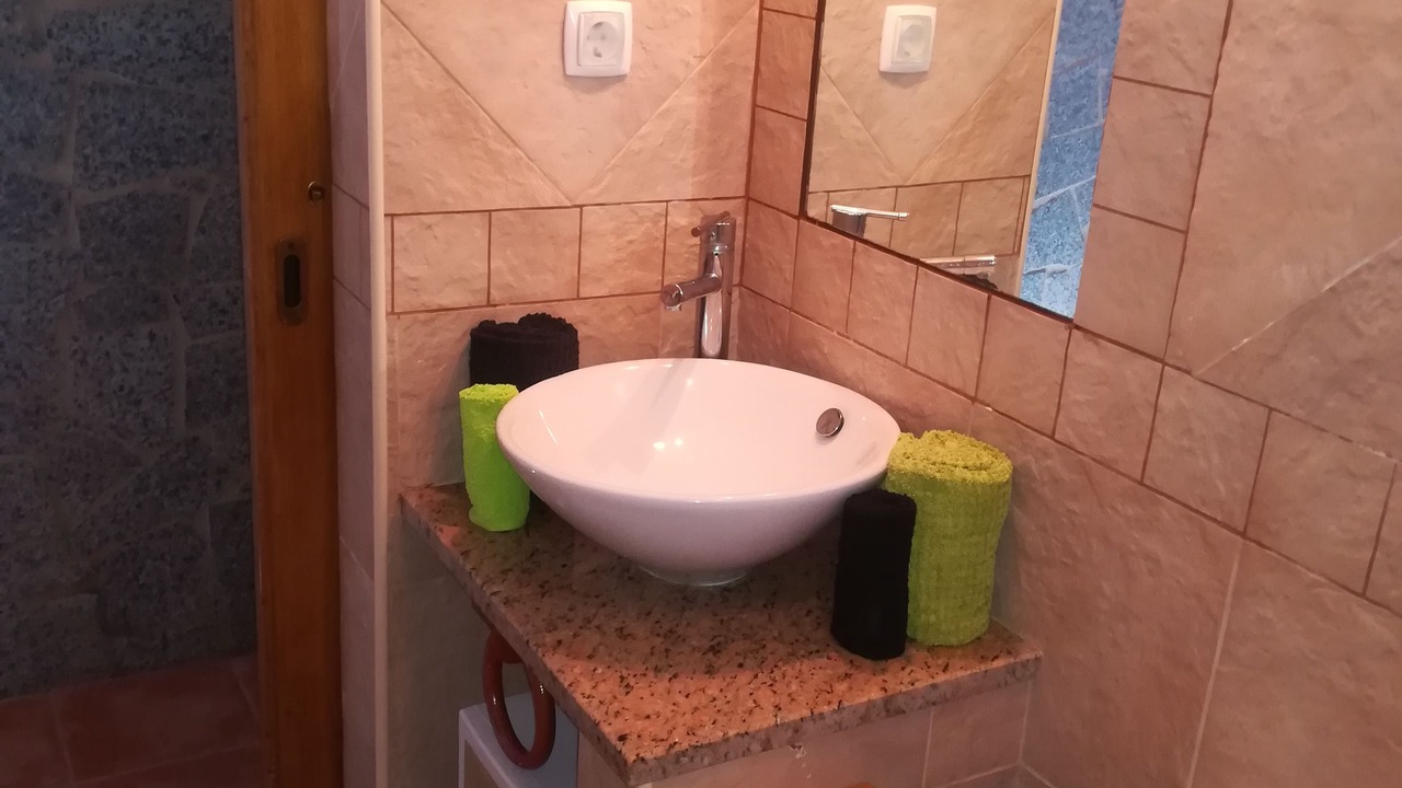 Photo of Bathroom in Monchique