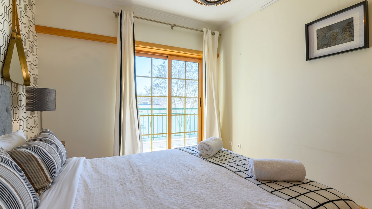 Photo of Bedroom in Carcavelos