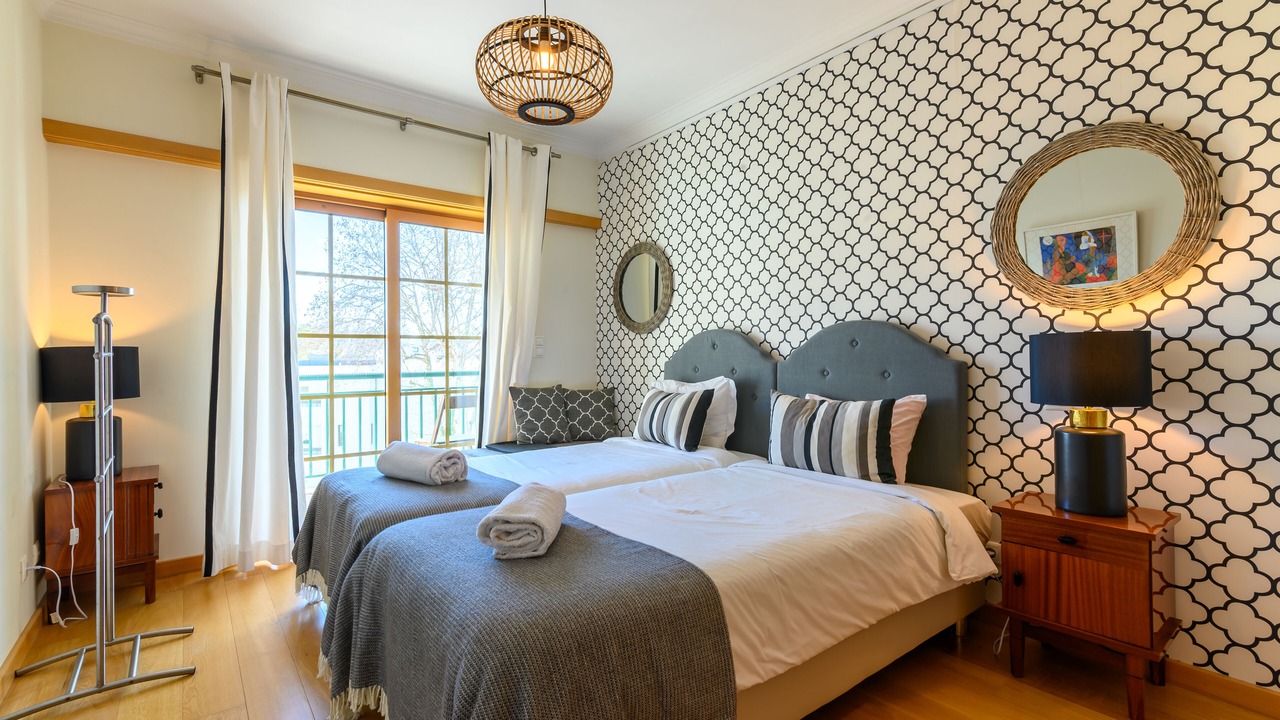 Photo of Bedroom in Carcavelos