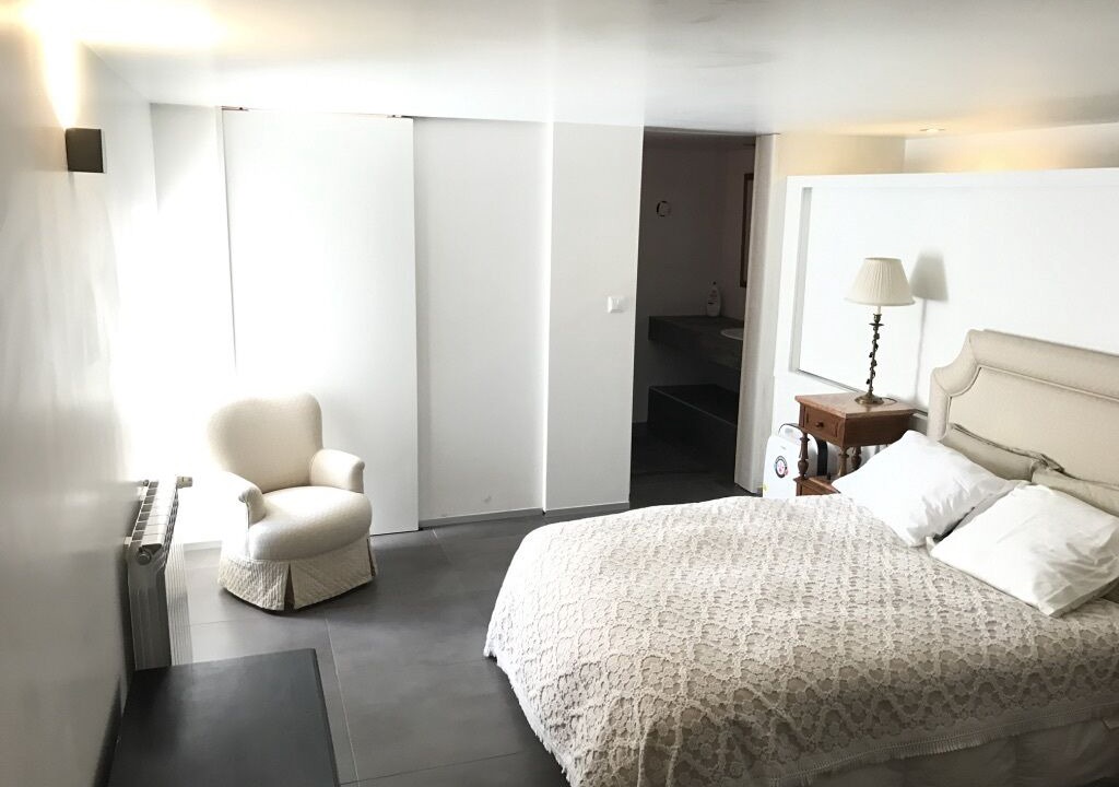 Photo of Bedroom in Bouro