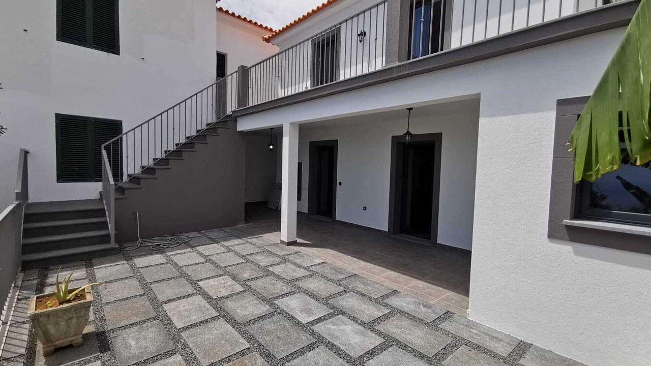 Photo of Outdoor in Canhas