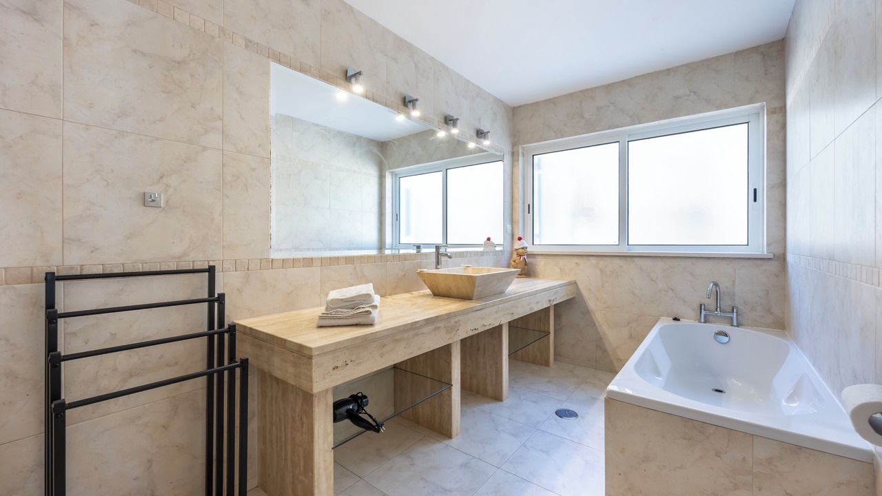 Photo of Bathroom in Luz