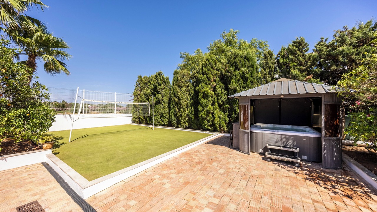 Photo of Outdoor in Luz