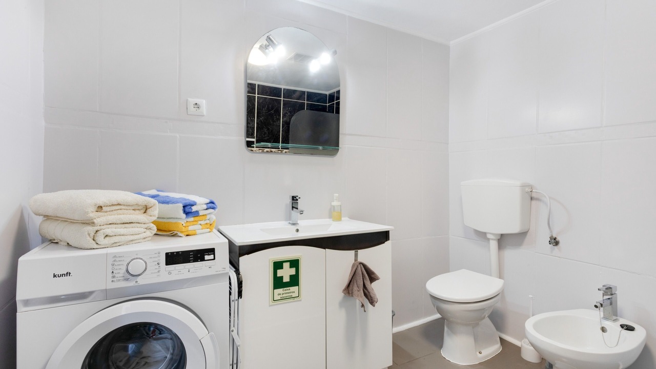 Photo of Bathroom in Cadaval