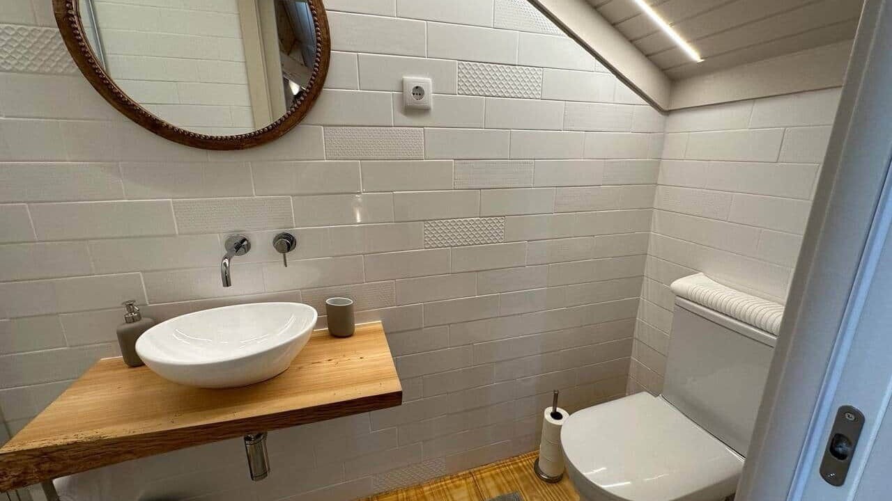Photo of Bathroom in Coimbra City Centre