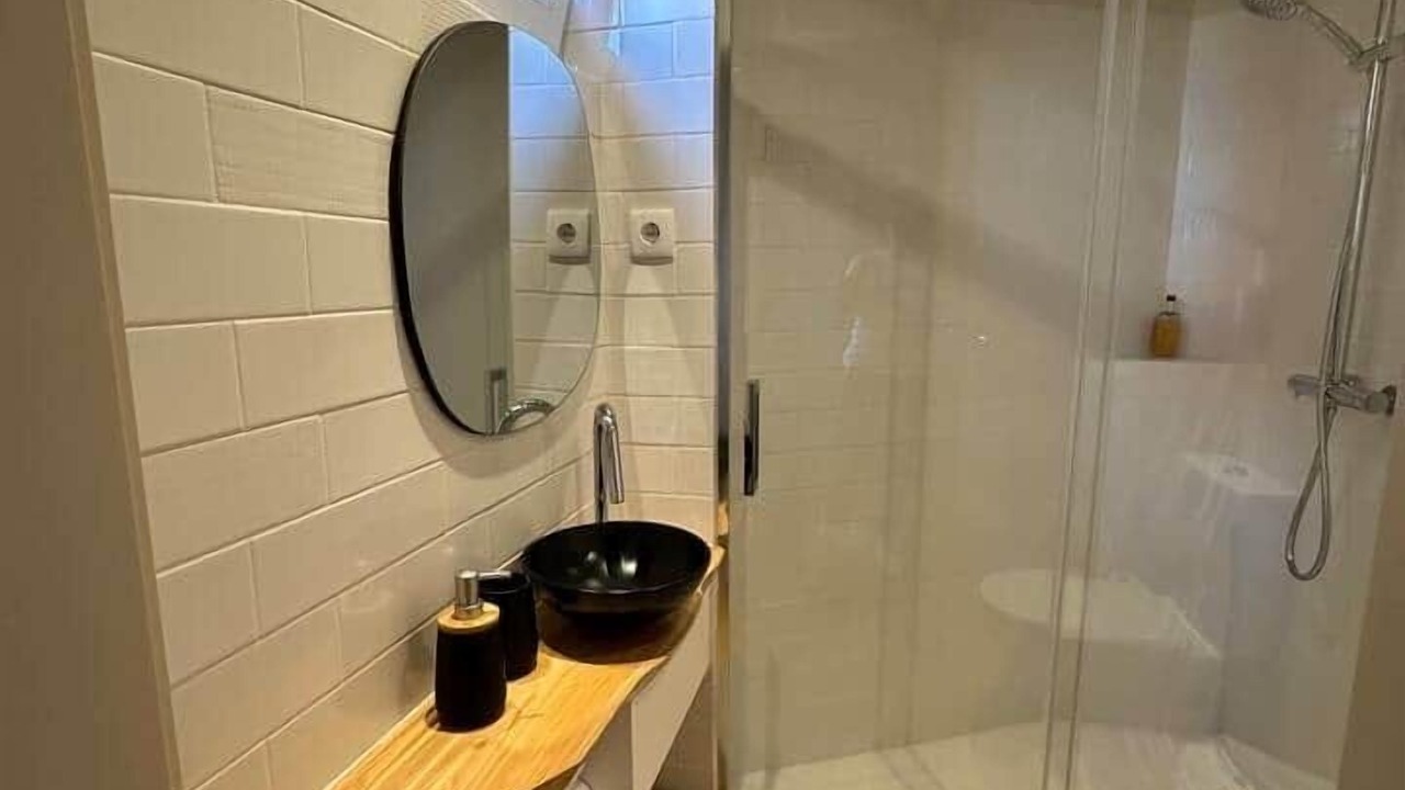 Photo of Bathroom in Coimbra City Centre
