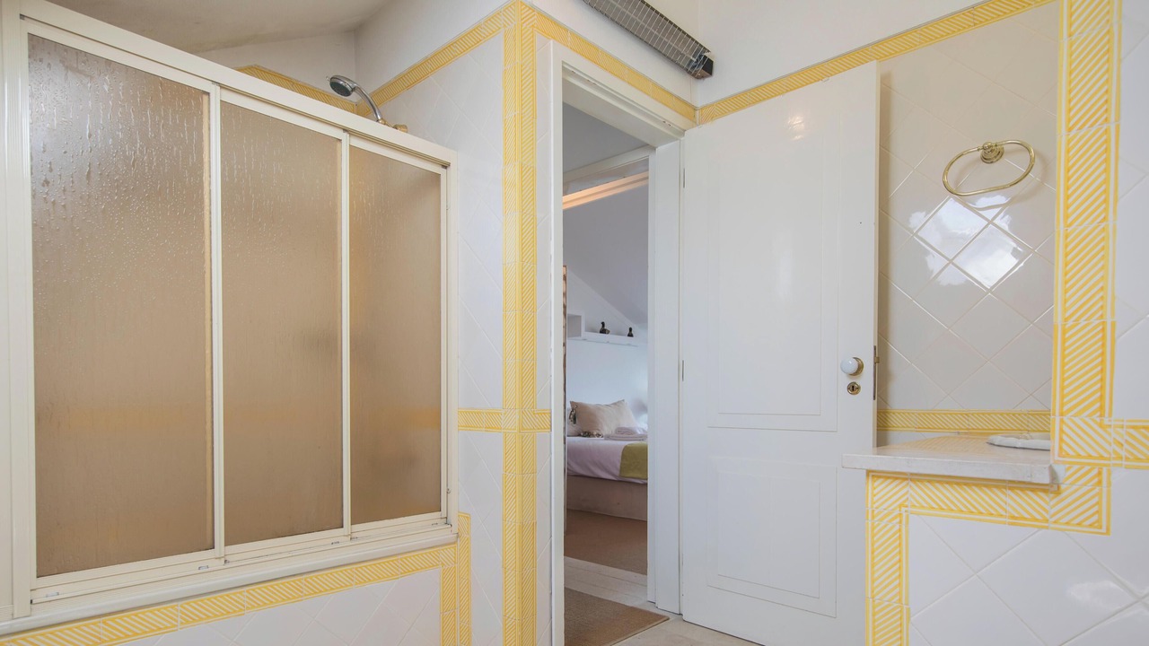Photo of Bathroom in Azenhas do Mar
