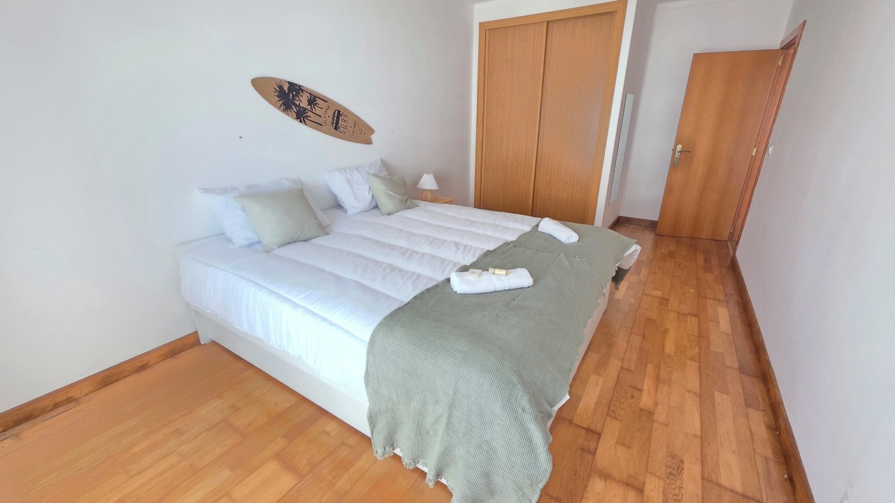 Photo of Bedroom in Peniche