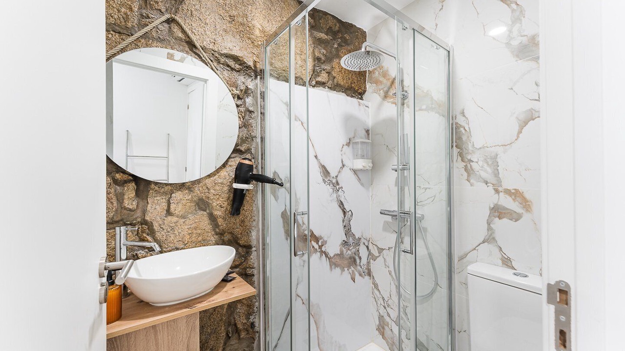 Photo of Bathroom in Lordelo do Ouro e Massarelos