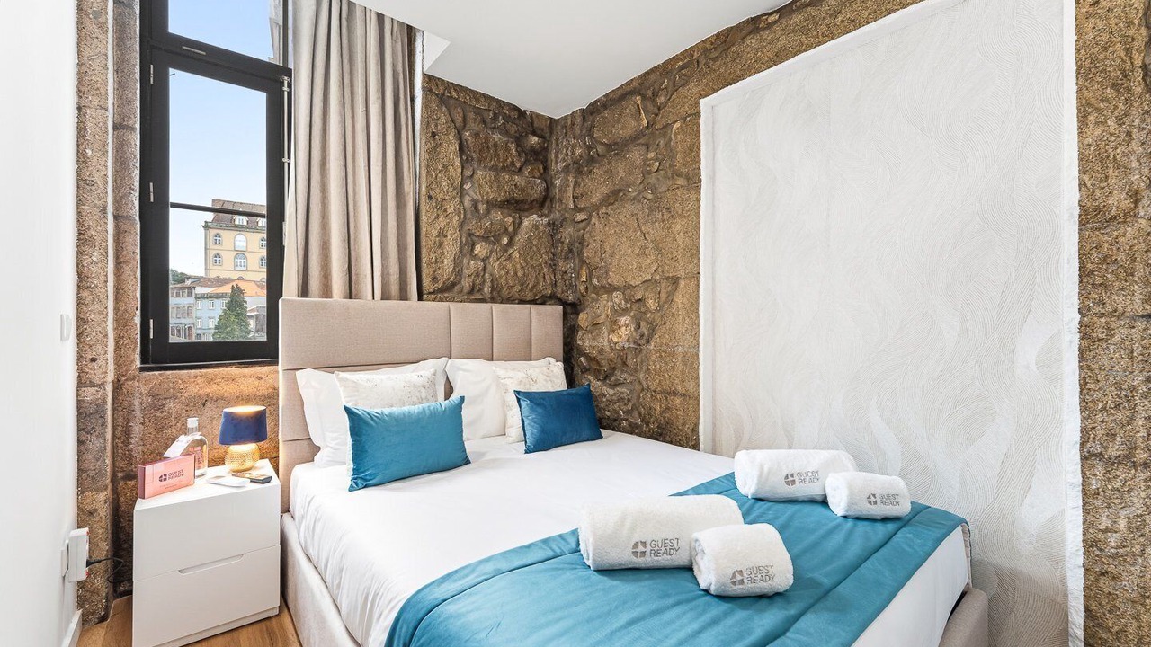 Photo of Bedroom in Lordelo do Ouro e Massarelos