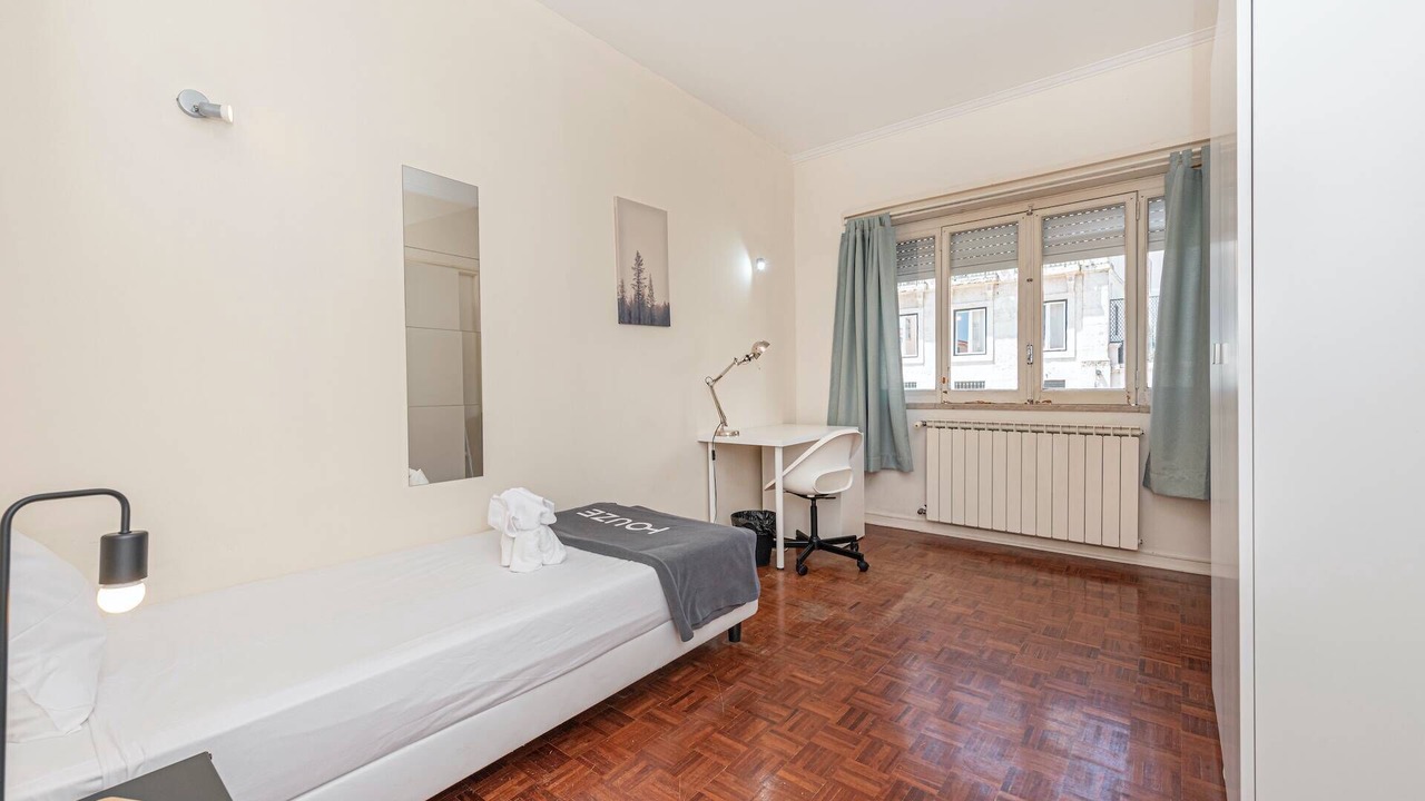 Photo of Bedroom in Lisbon Old Town