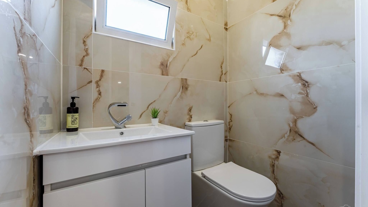 Photo of Bathroom in Paranhos