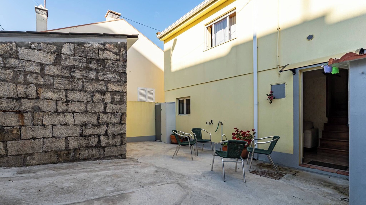 Photo of Patio Balcony in Vila Praia de Ancora