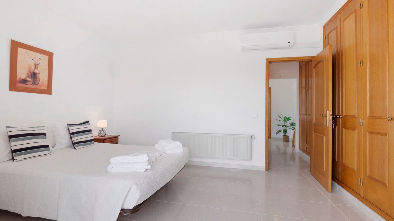 Photo of Bedroom in Vale de Carro