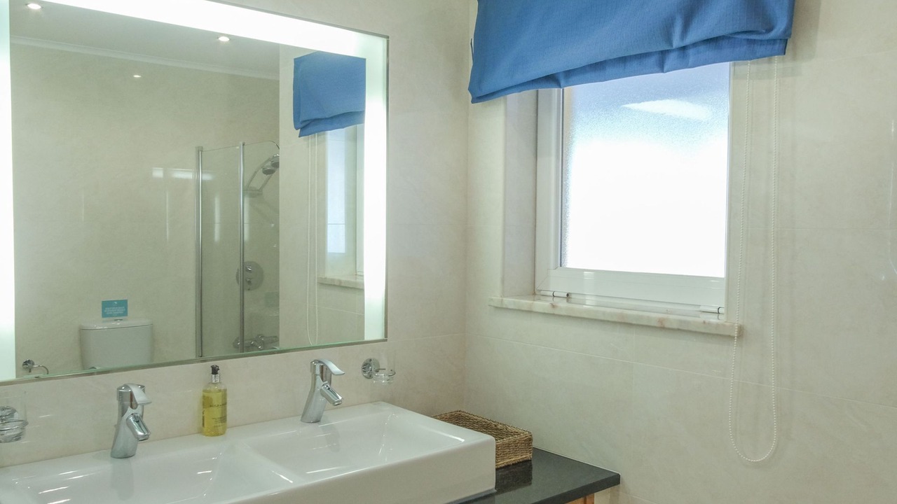 Photo of Bathroom in Funchal