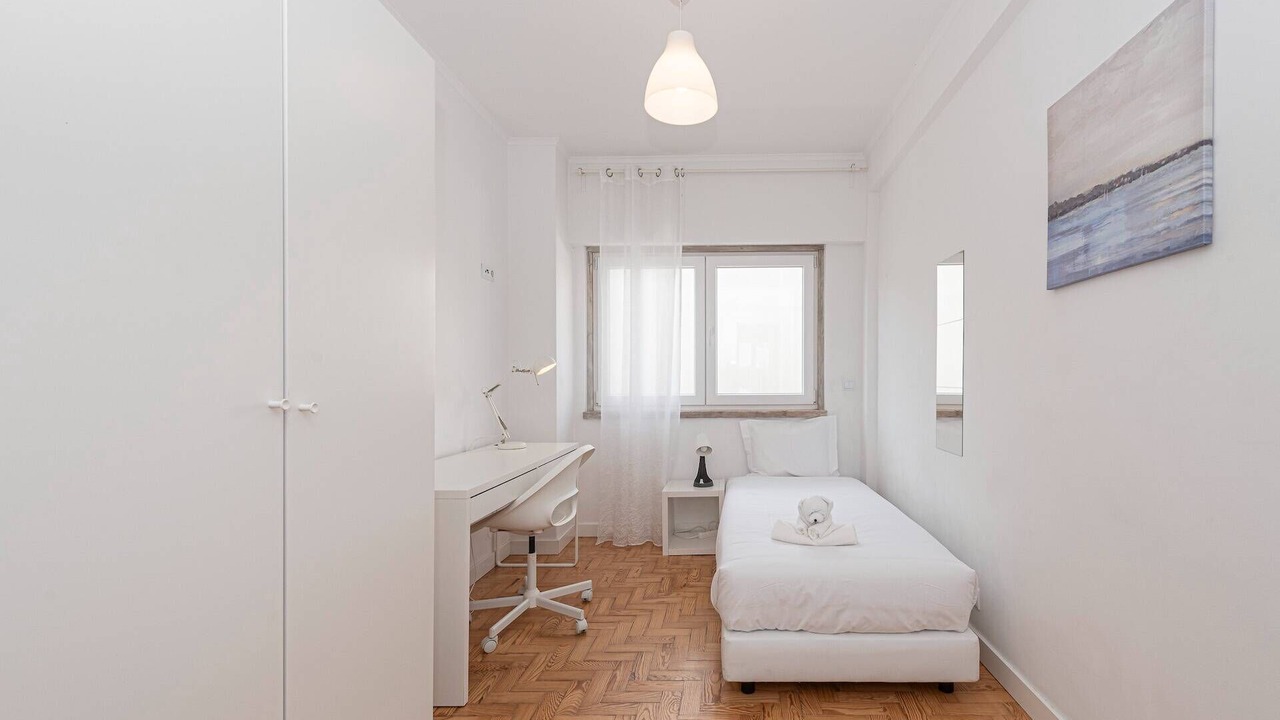 Photo of Bedroom in Campolide