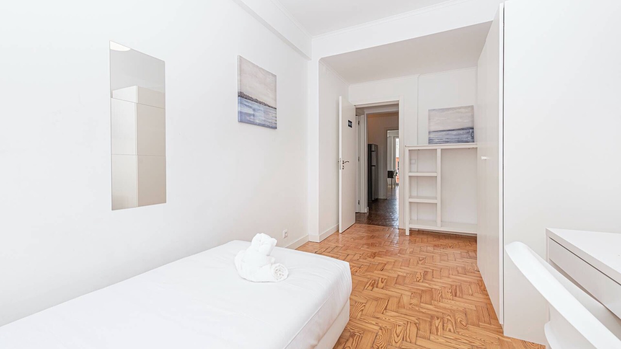 Photo of Bedroom in Campolide