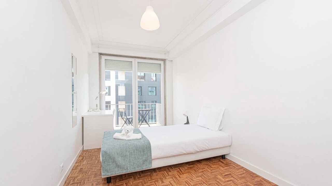 Photo of Bedroom in Campolide