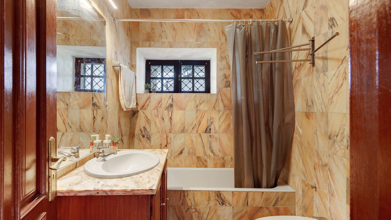 Photo of Bathroom in Sebolido