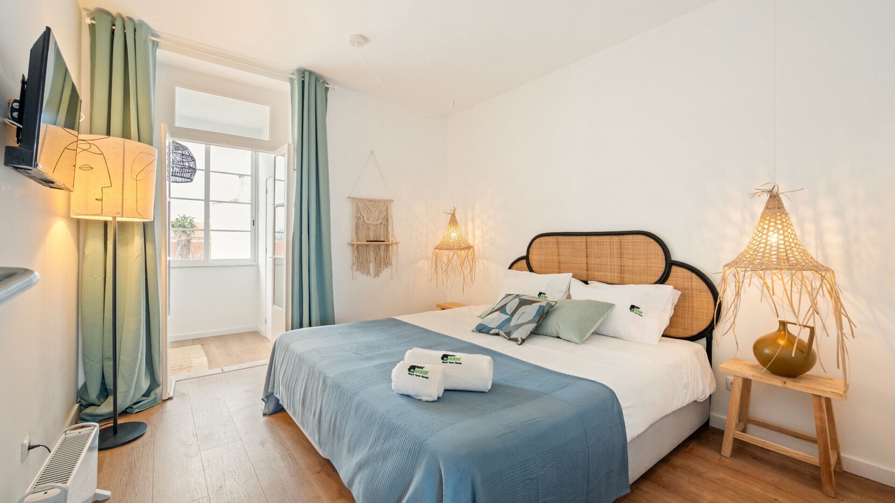 Photo of Bedroom in Linda-a-Velha